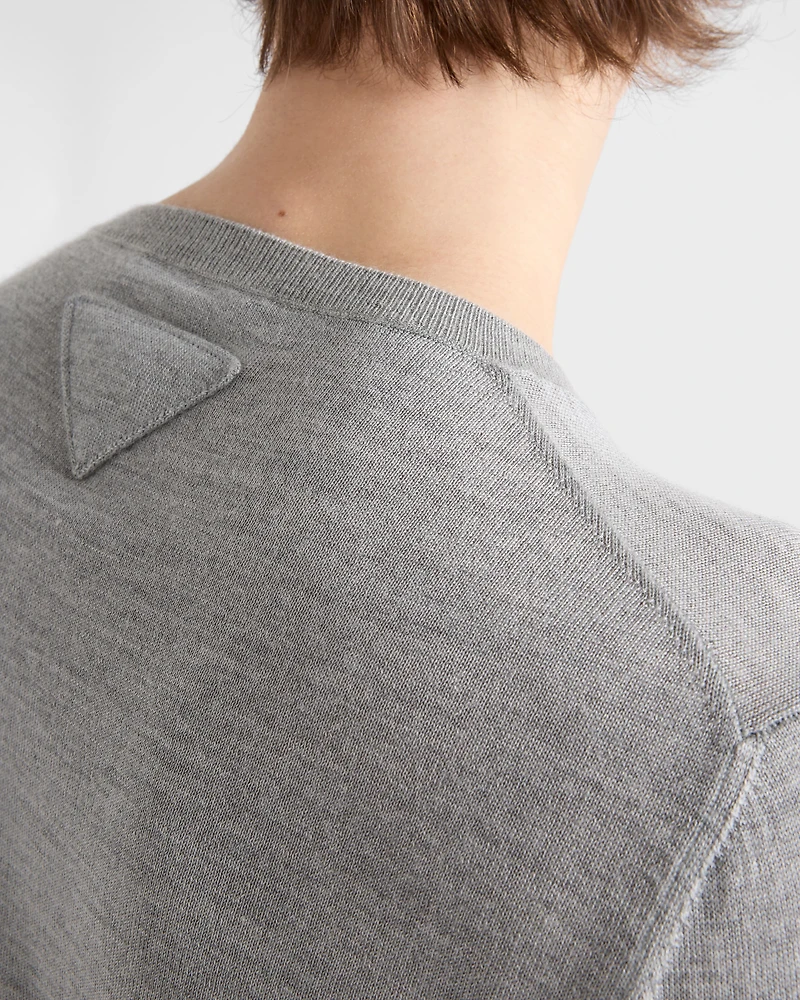 Long-sleeved cashmere and silk sweater