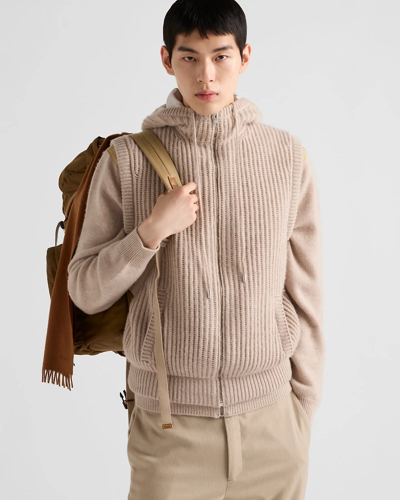Cashmere hoodie vest