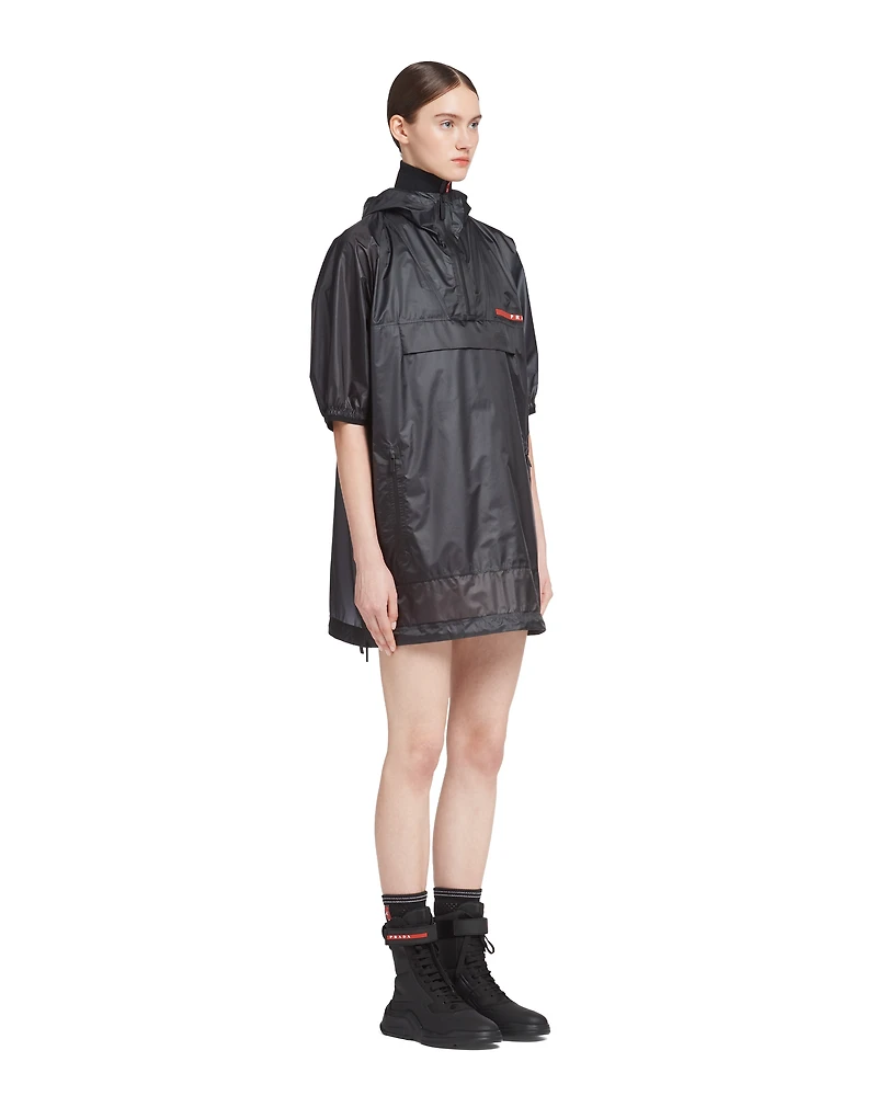 Ripstop hooded raincoat