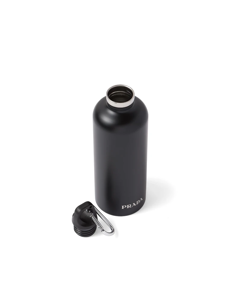 Stainless steel insulated water bottle