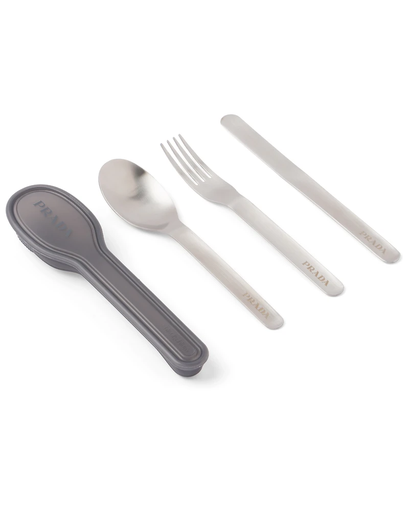 Stainless steel cutlery set