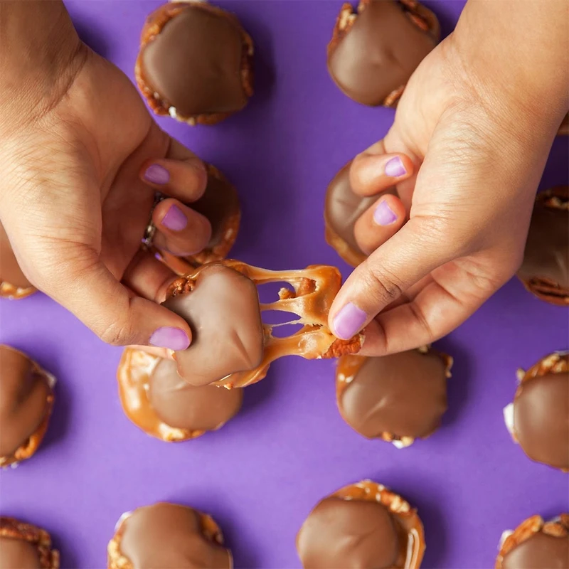 Milk Chocolate Sweet Georgia Browns, 8 pc