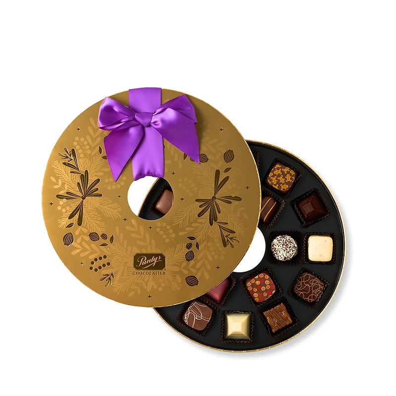 Festive Wreath Gift Box, 18 pc