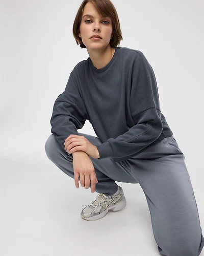 Cropped Long-Sleeve Crew-Neck Sweatshirt