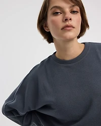 Cropped Long-Sleeve Crew-Neck Sweatshirt