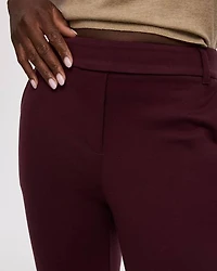 Pantalon à taille haute et jambe droite