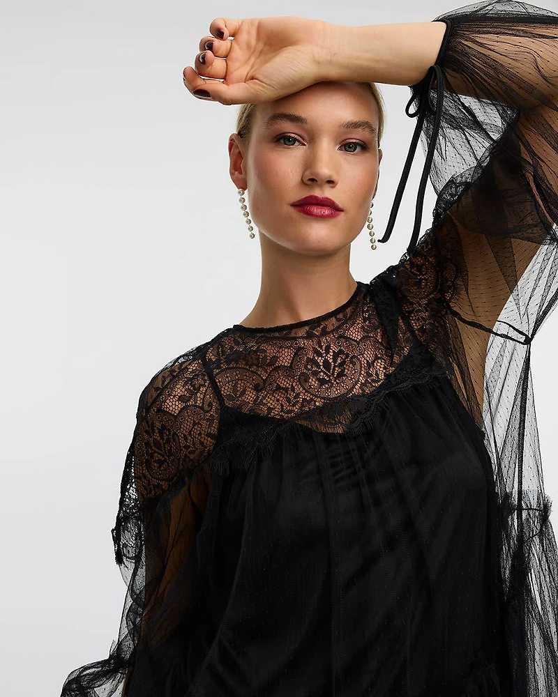 Mini-robe ballon en tulle à manches longues