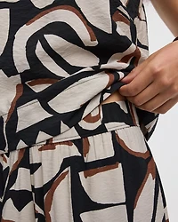 Wide-Leg High-Rise Pull-On Pant