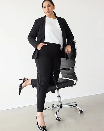 Pantalon à taille haute et jambe étroite