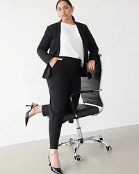 Pantalon à taille haute et jambe étroite
