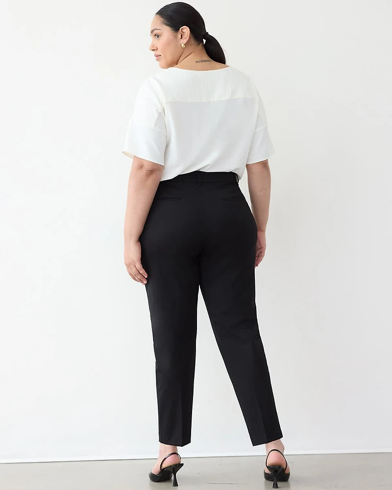 Pantalon à taille haute et jambe étroite