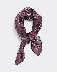 Foulard carré en satin à motif paisley cachemire