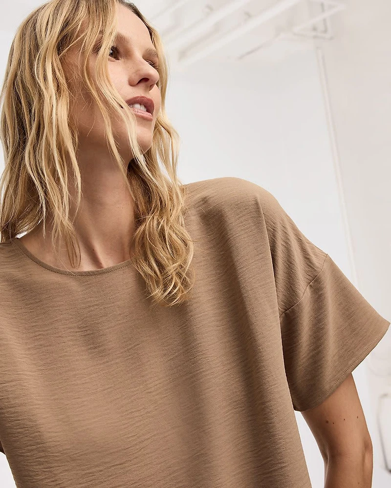 Short-Sleeve Crew-Neck T-Shirt Blouse