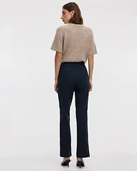 Pantalon à taille haute et jambe droite