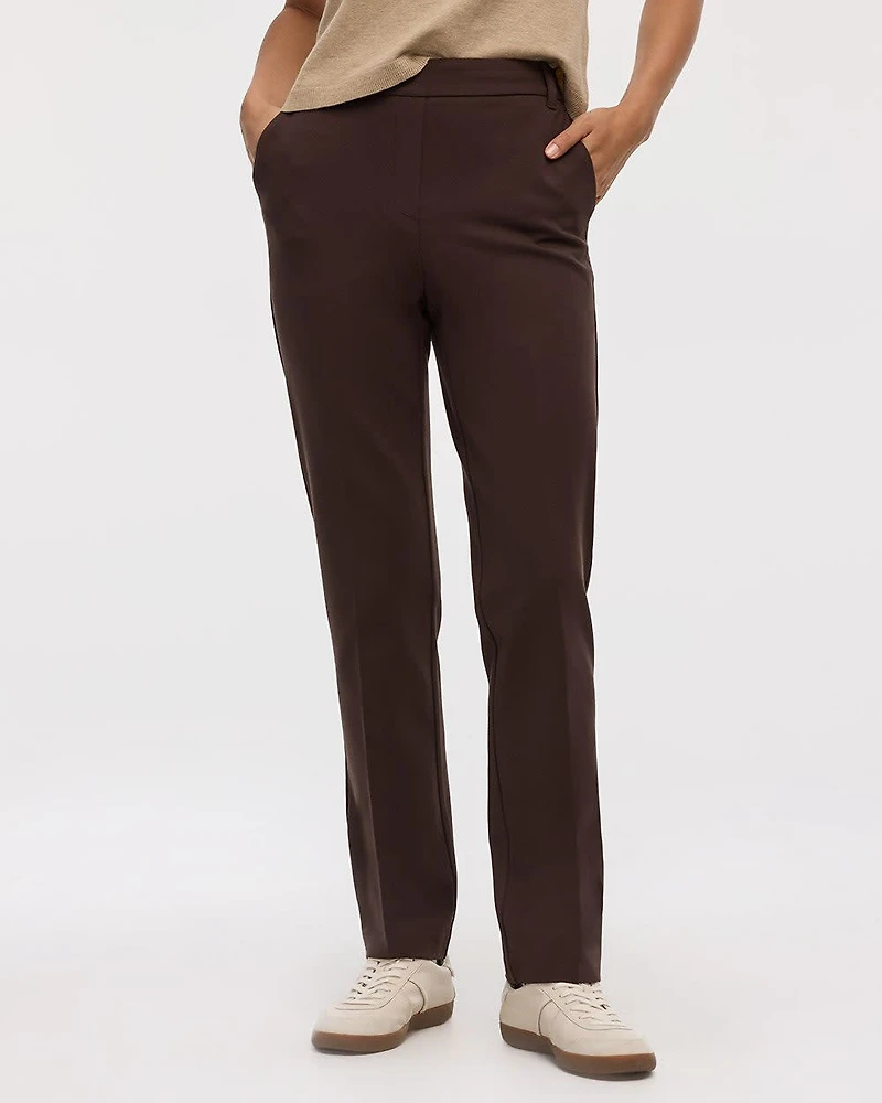 Pantalon à taille haute et jambe droite