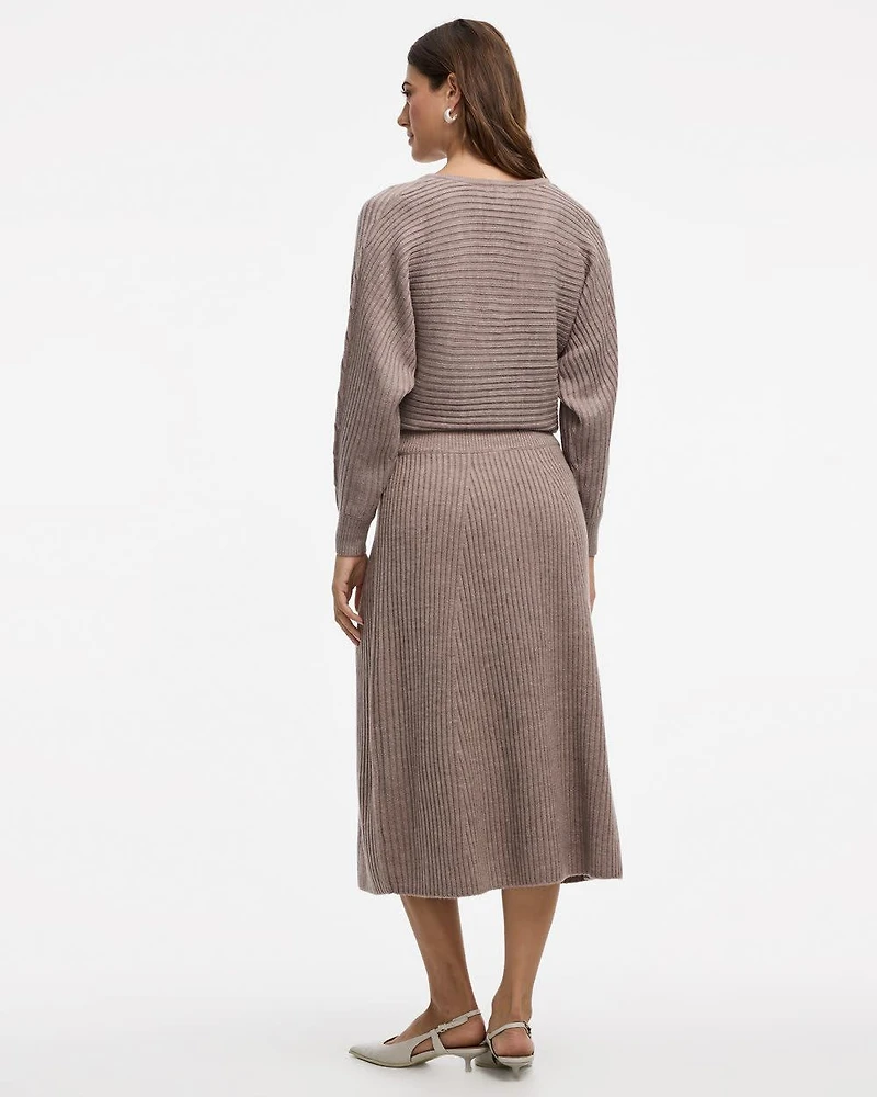 Jupe midi en tricot côtelé A silhouette