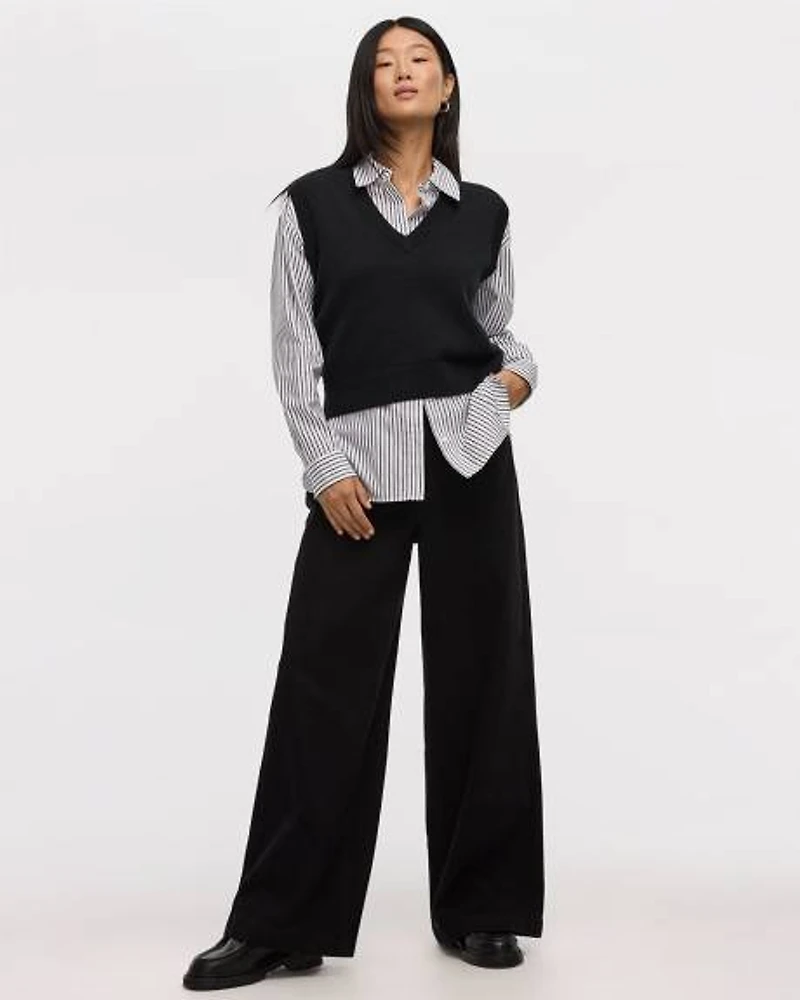 V-Neck Knit Vest