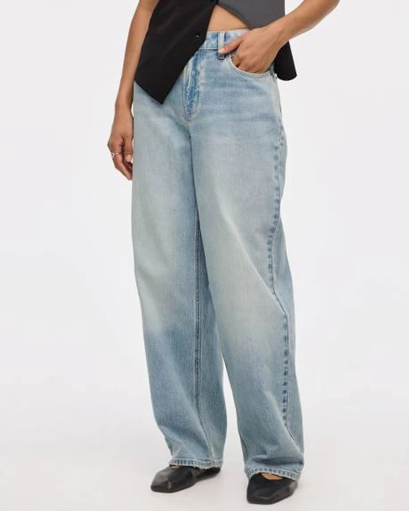 Wide-Leg Mid-Rise Baggy Jean