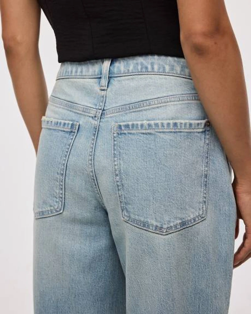 Wide-Leg Mid-Rise Baggy Jean
