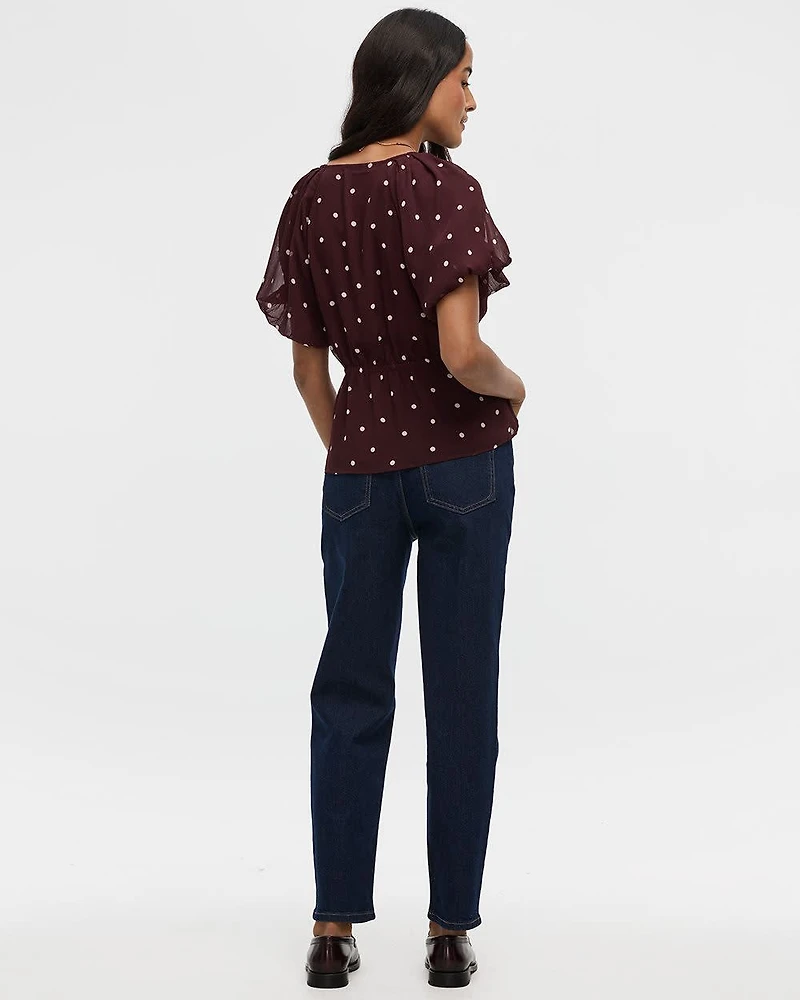 Blouse à manches courtes bouffantes et col V