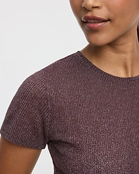 T-shirt scintillant à manches courtes et col rond