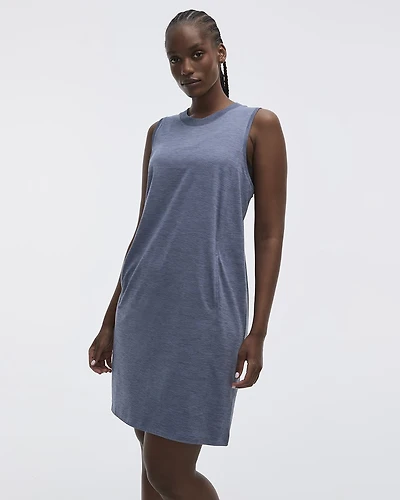 Robe sans manches à col rond