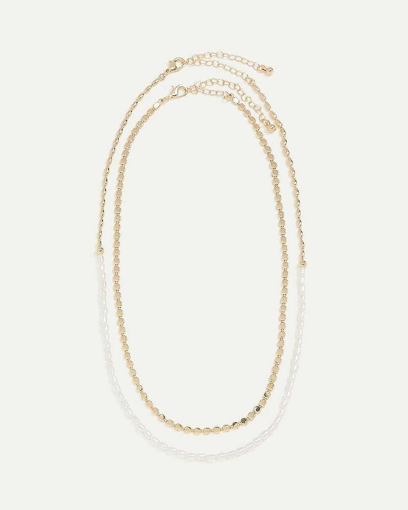 Short Necklaces with Pearls