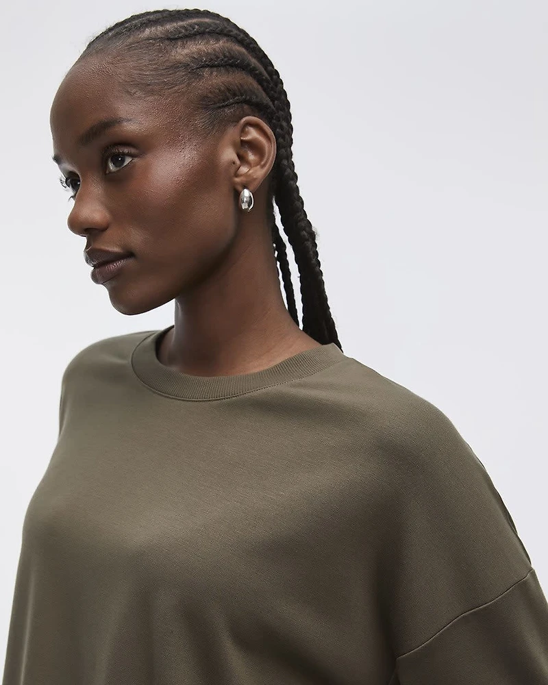 Long-Sleeve Crew-Neck Sweatshirt