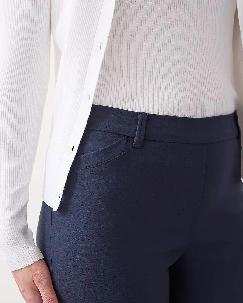 Pantalon à taille haute et jambe droite