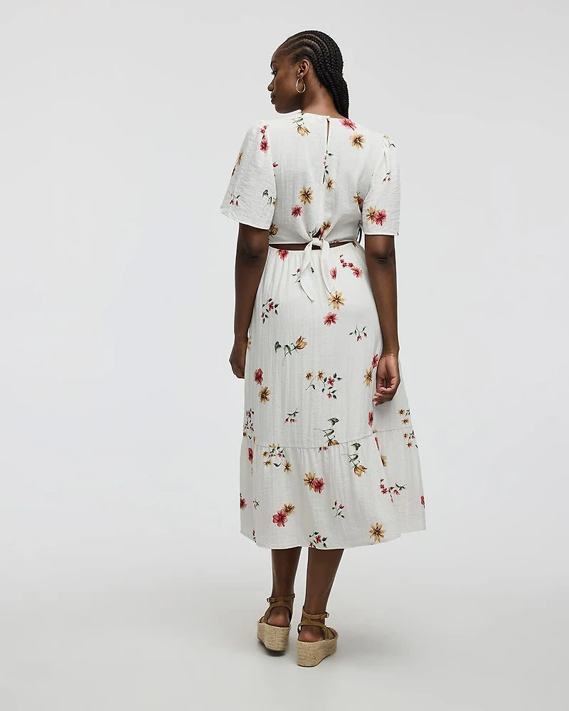 Robe maxi à manches courtes et col V