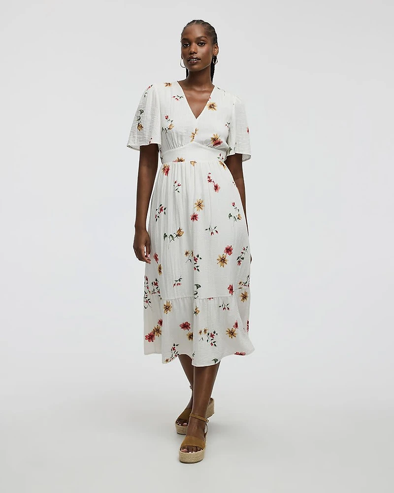 Robe maxi à manches courtes et col V