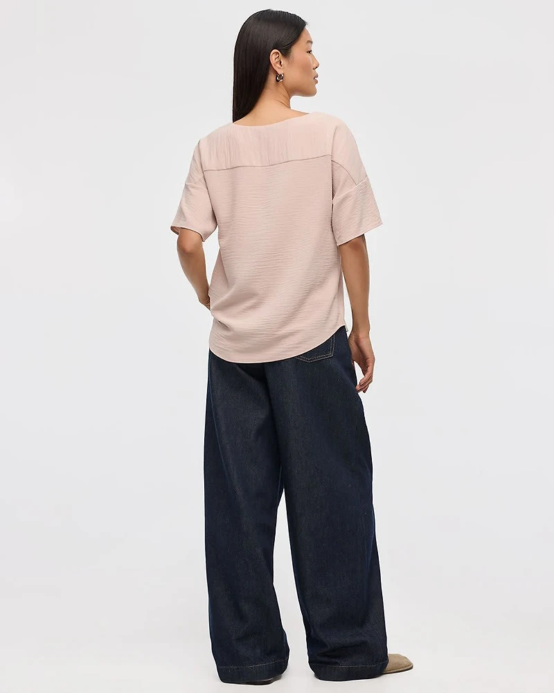 Blouse t-shirt à col rond et manches courtes