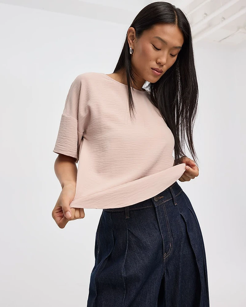 Blouse t-shirt à col rond et manches courtes