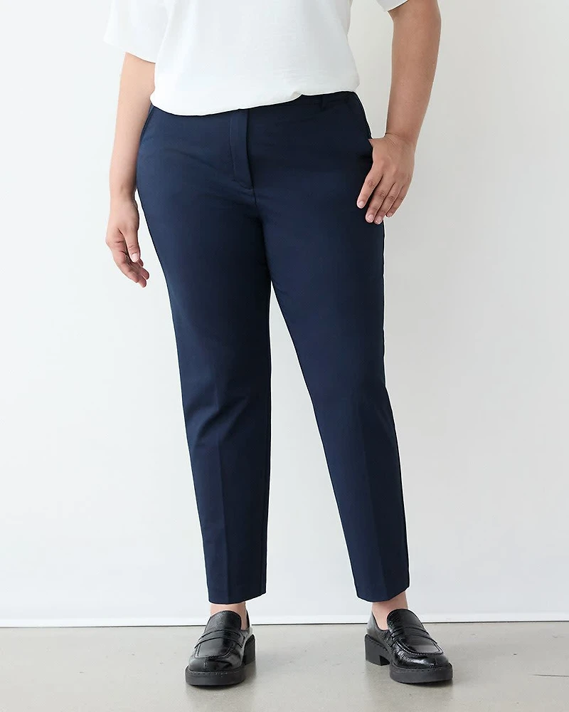 Pantalon à taille haute et jambe étroite