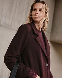 Manteau long à deux boutons