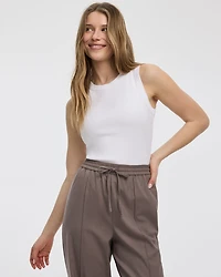 Camisole côtelée à col rond