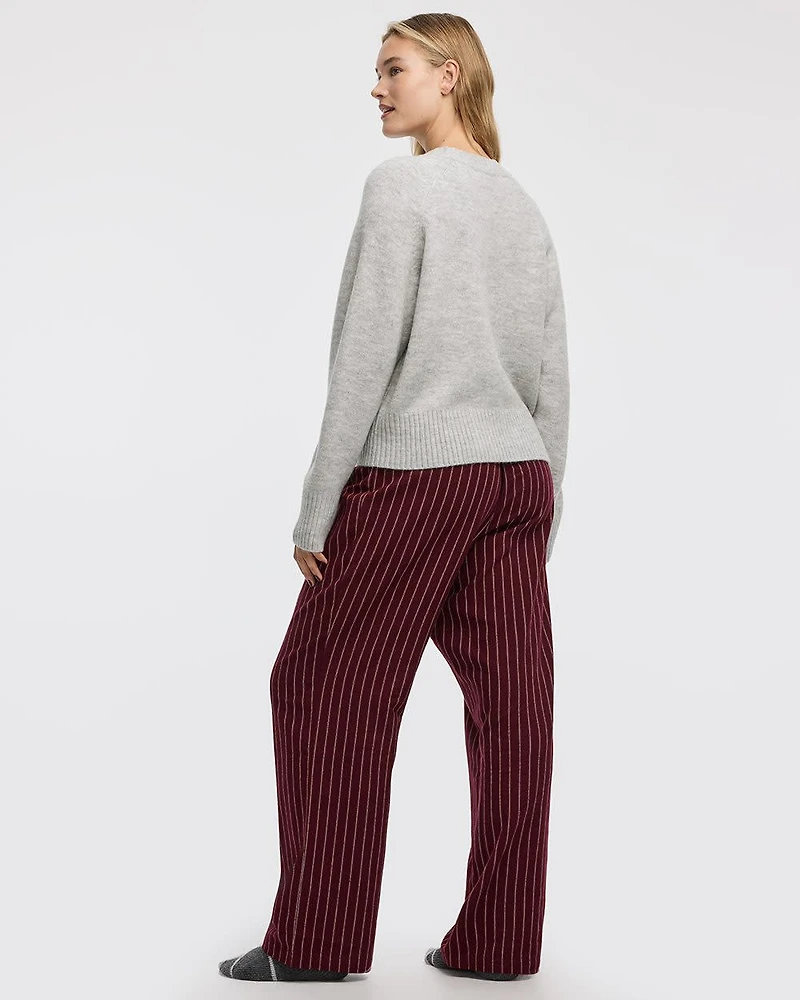 Pull à manches longues et col rond avec boucle