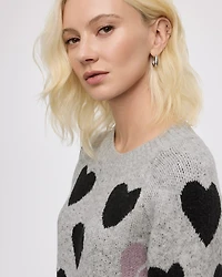 Pull à manches longues et col rond avec coeurs