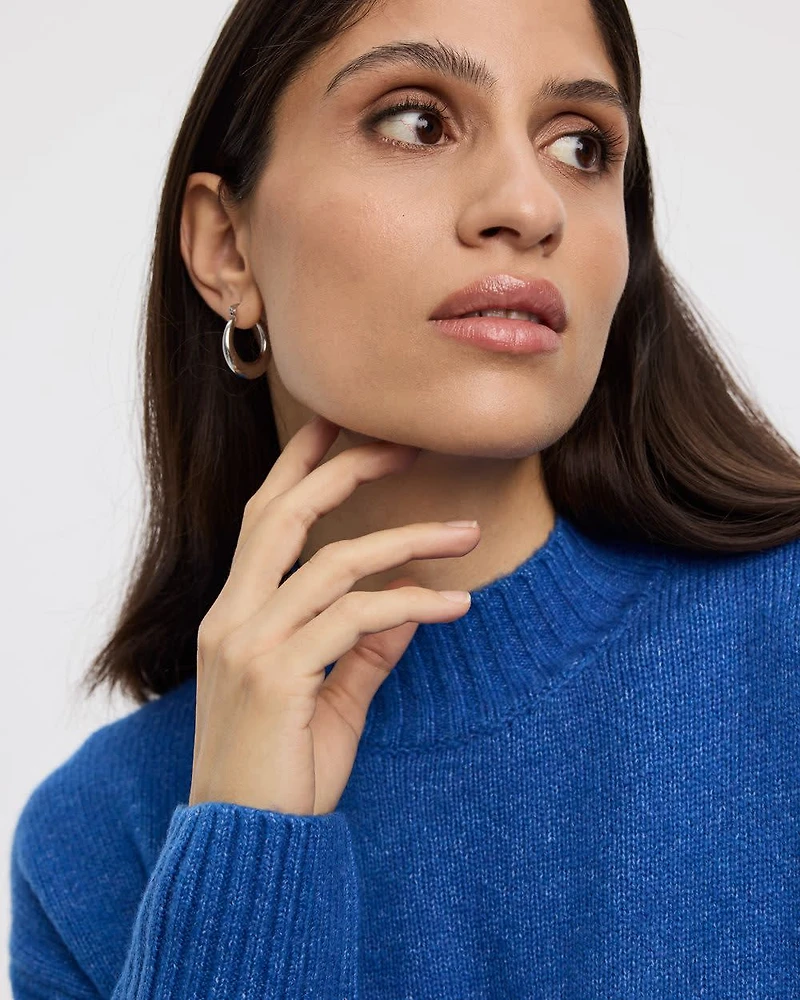 Long-Sleeve Mock-Neck Loose Pullover