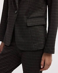 Fitted One-Button Knit Blazer