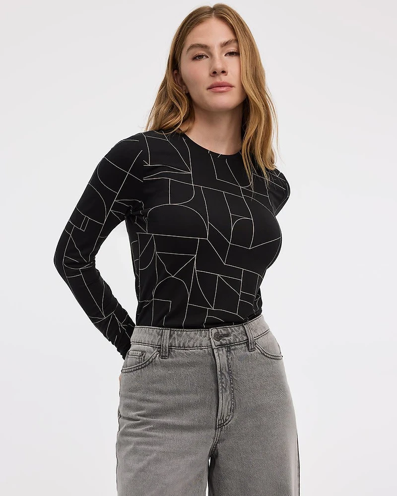 Long-Sleeve Crew-Neck Tee
