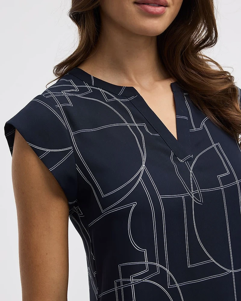 Blouse à manches très courtes et col fendu