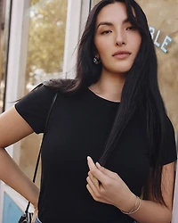 Ribbed Fitted Crew Neck T-Shirt