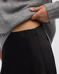 Jupe midi A silhouette en satin