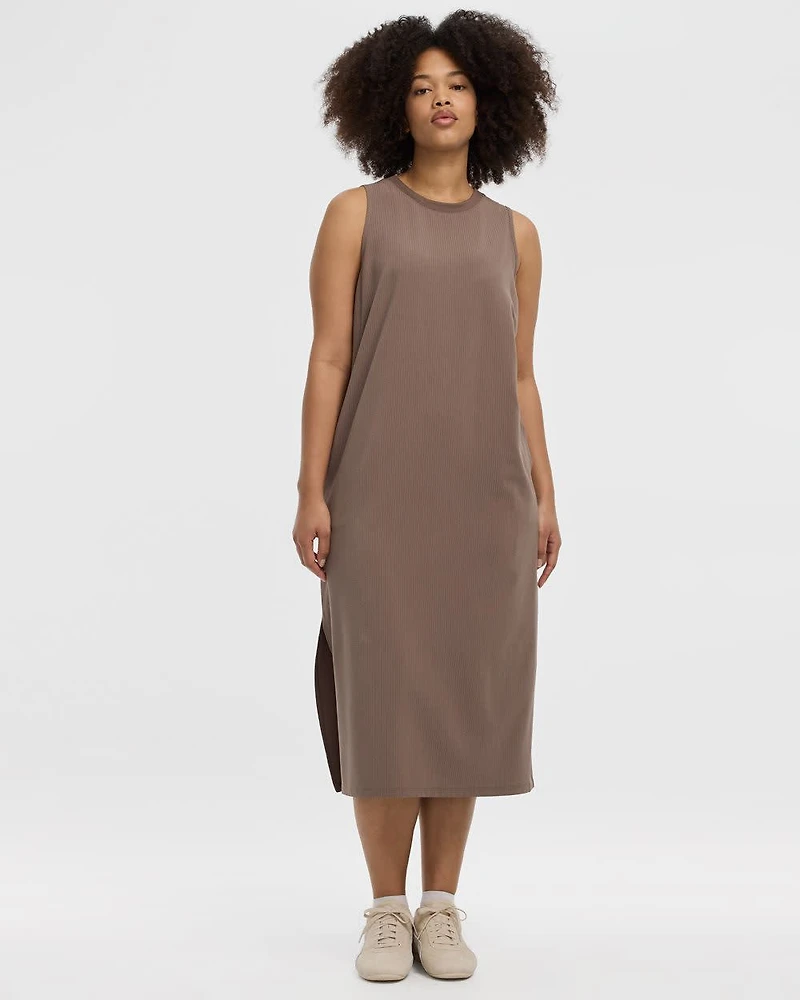 Sleeveless Textured Midi Dress