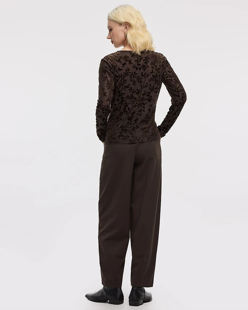 Haut en velours à manches longues et col rond