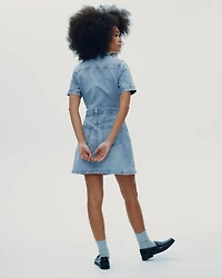 Robe courte en denim à manches courtes