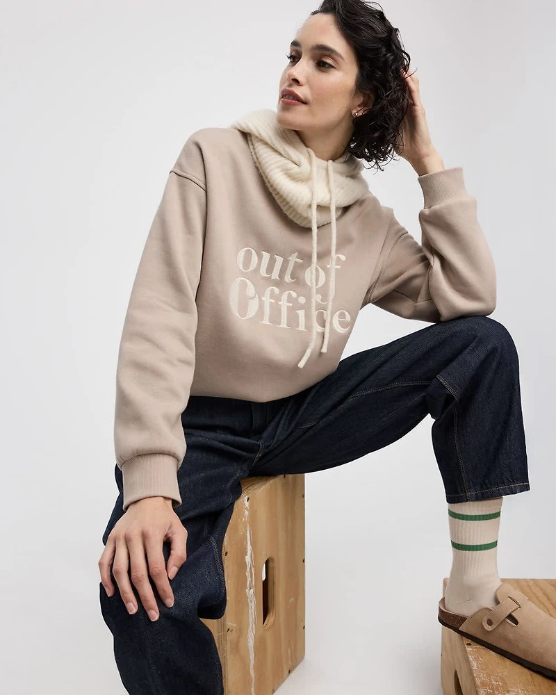 Long-Sleeve Crew-Neck Fleece Sweatshirt with Quotes