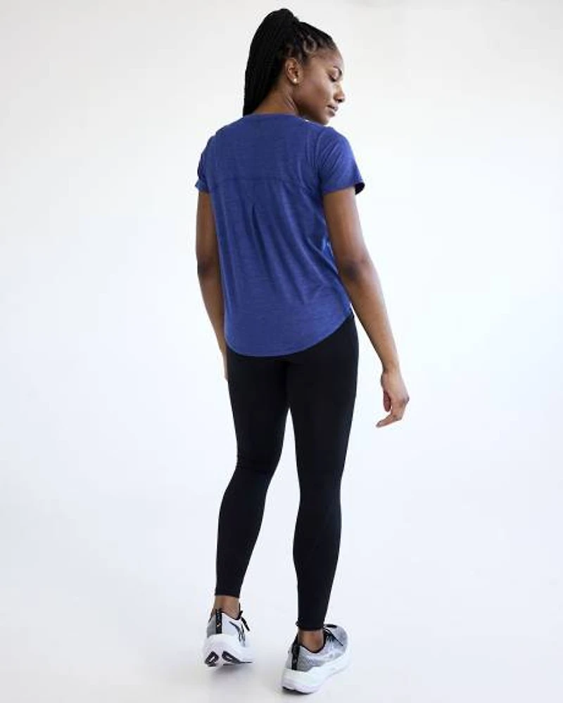 T-shirt à col rond et manches courtes