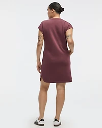 Extended-Sleeve Crew-Neck Dress with Pockets